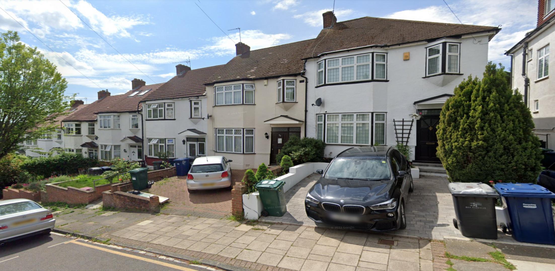 			1 Bedroom, 1 bath, 1 reception Flat			 Woodfall Avenue, High Barnet